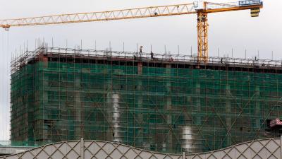 Trabalhadores da construção exigem aumentos de 200 euros e ameaçam com greve - TVI