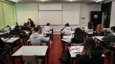 Colégios exigem revisão do valor pago por aluno sem vaga na escola pública - TVI