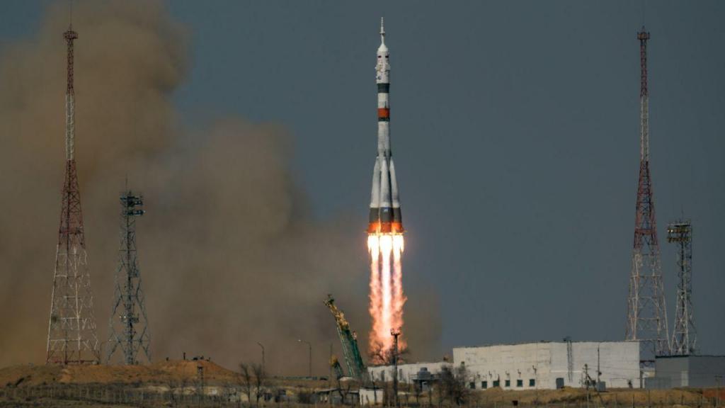 Lançamento do foguetão Soyuz MS-18 