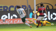 Raphael Veiga marcou para o Palmeiras na final da Supertaça do Brasil (Joedson Alves/EPA)