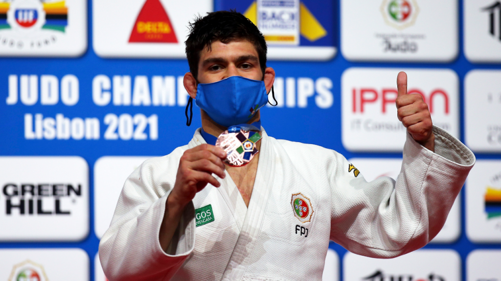 João Crisóstomo conquista bronze em -66 quilos nos Europeus de judo de Lisboa (Nuno Veiga/EPA)