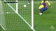 Messi marca após tabela...com o poste
