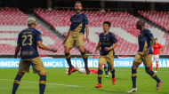 Cryzan, Anderson Carvalho, Morita e Allano festejam o golo do Santa Clara ante o Benfica (