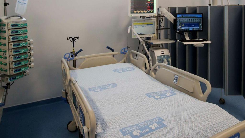 Ministra da Saúde inaugura nova Unidade de Cuidados Intensivos do Hospital de Santa Maria
