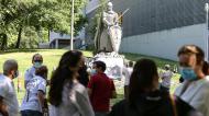 O memorial de homenagem a Neno em Guimarães (Vitória SC)