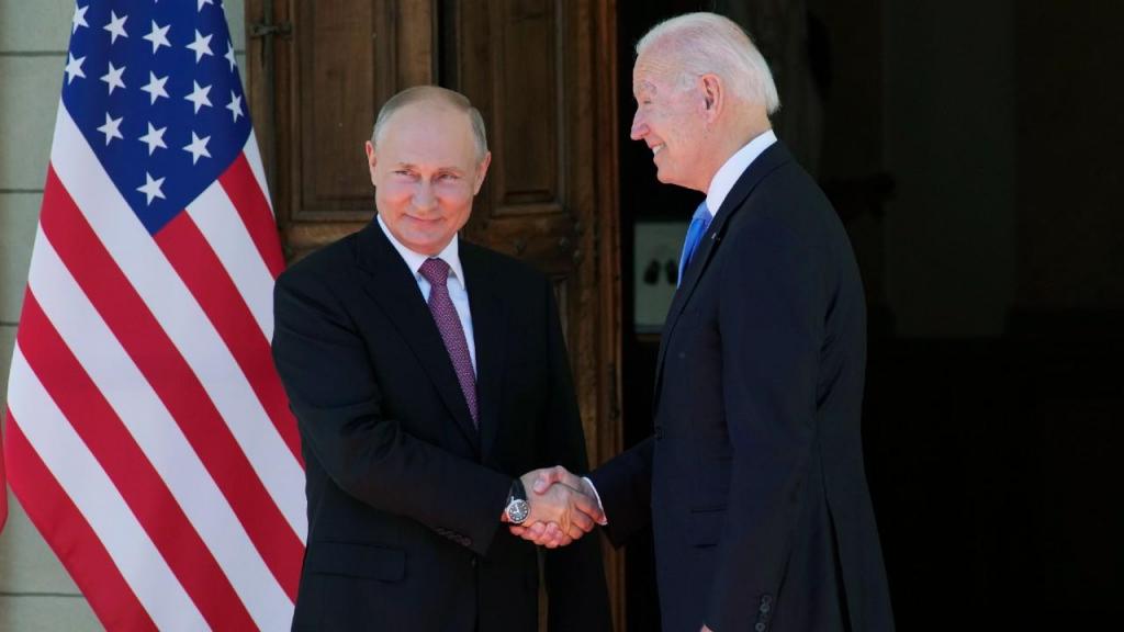 Encontro entre Biden e Putin