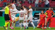 Dinamarca festeja golo de Kasper Dolberg ante País de Gales (Peter Dejong/AP)