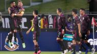 Hector Herrera festeja com Corona golo pelo México (AP)