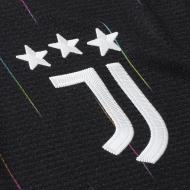 A nova camisola alternativa da Juventus