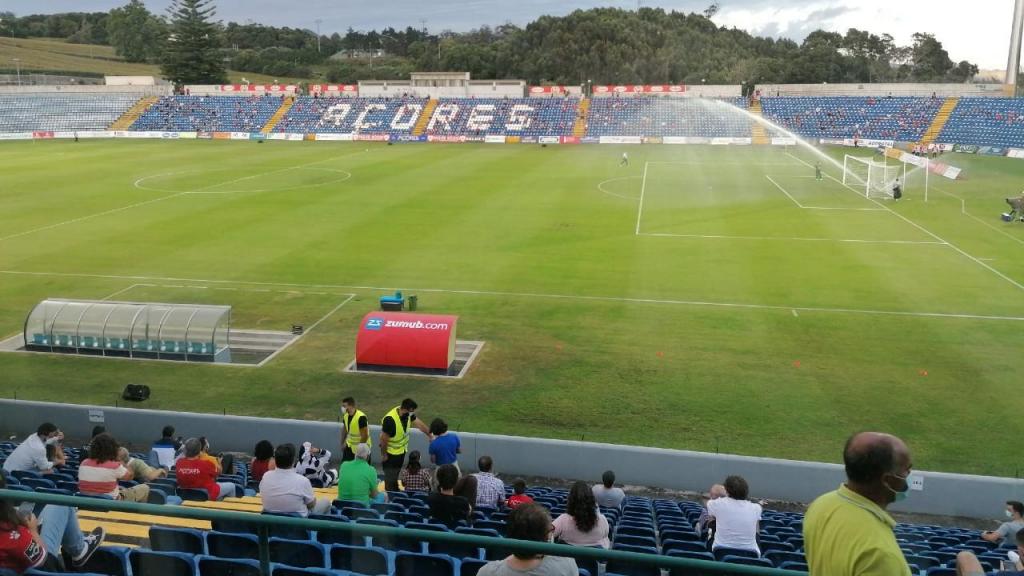 O Estádio São Miguel antes de mais um jogo na Liga Conferência