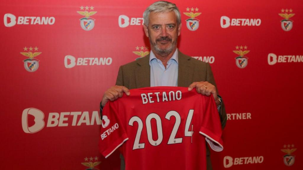 Benfica com novo patrocinador na manga da camisola (SL Benfica)