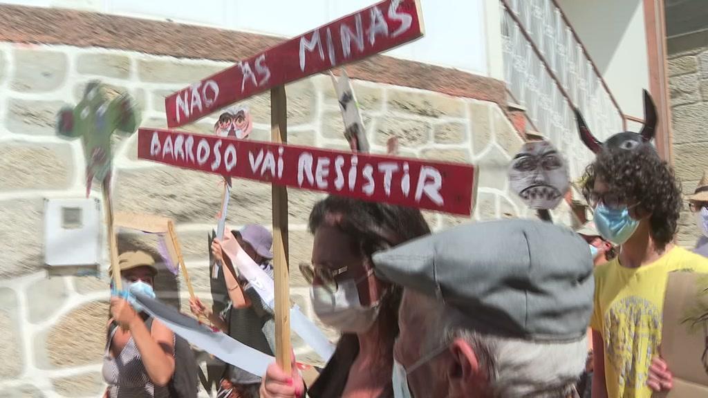 População sai novamente à rua em protesto contra a mina de lítio em Boticas