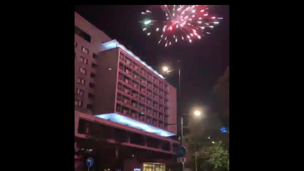 Fogo de artifício junto ao hotel do Benfica