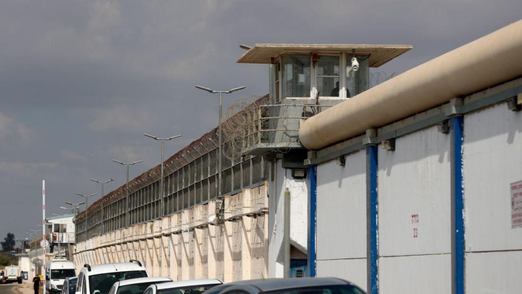 Seis palestinianos fugiram de prisão de alta segurança em Israel
