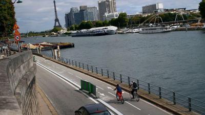 "Paris recebe bem os turistas mas preferimos que eles fiquem em hotéis em vez de apartamentos": cidade anuncia medidas para evitar perda de população - TVI