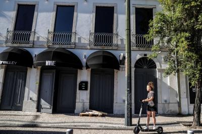 Polícias atacados por militares de elite à porta de discoteca em Lisboa - TVI