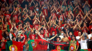 Adeptos de Portugal na final do Mundial de Futsal (Toms Kalnins/EPA)