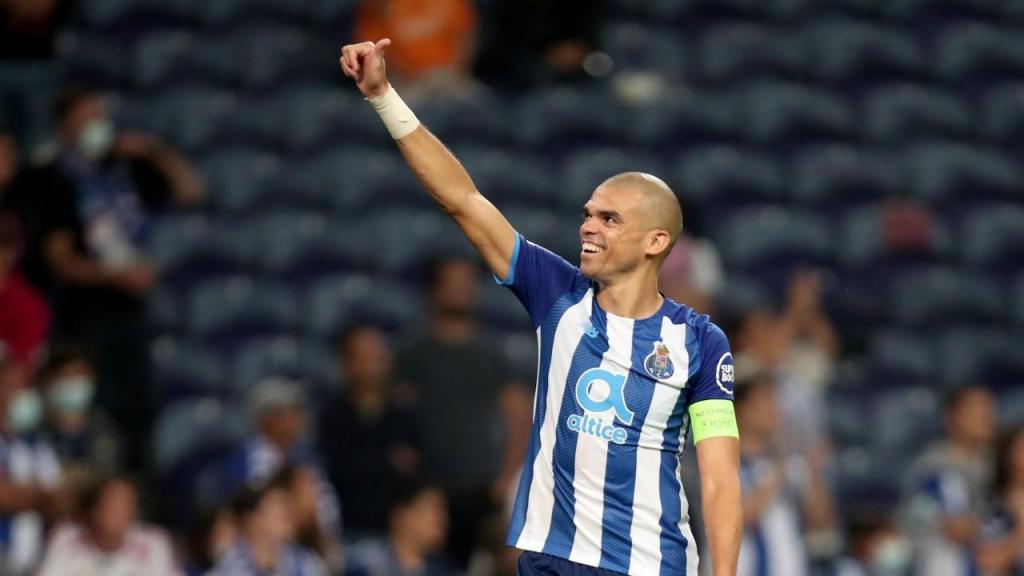 Pepe: capitão do FC Porto e ainda pedra basilar da seleção