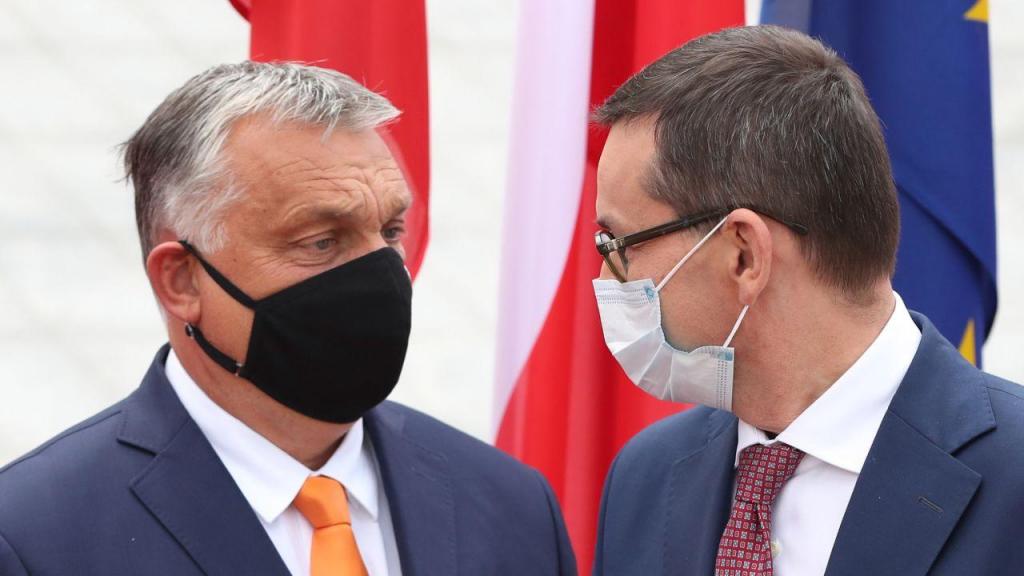 Viktor Orbán e Mateusz Morawiecki