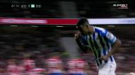 De livre direto, Isak faz o 2-0 da Real em casa do Atlético