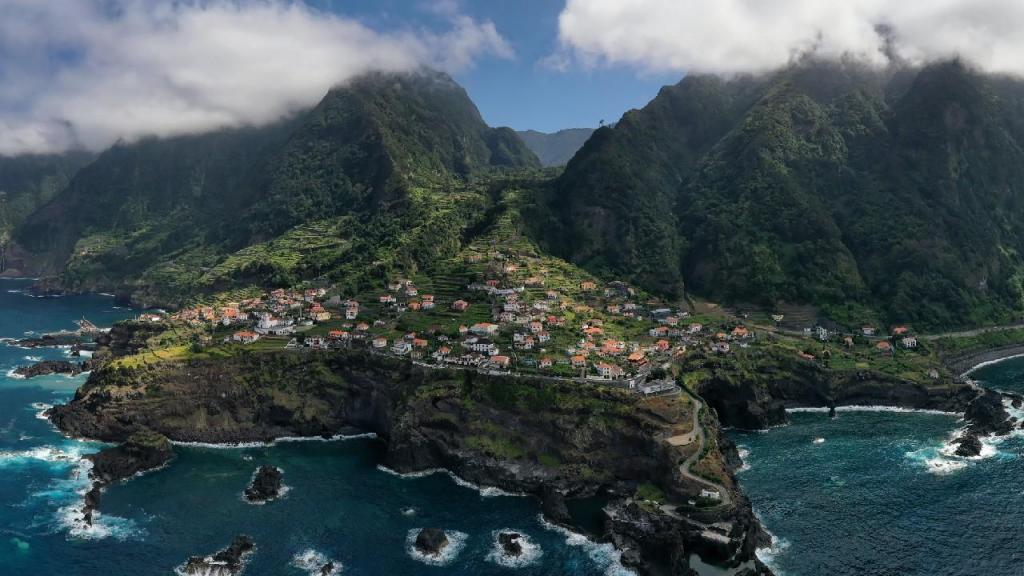 Ilha da Madeira com central de armazenamento de energia
