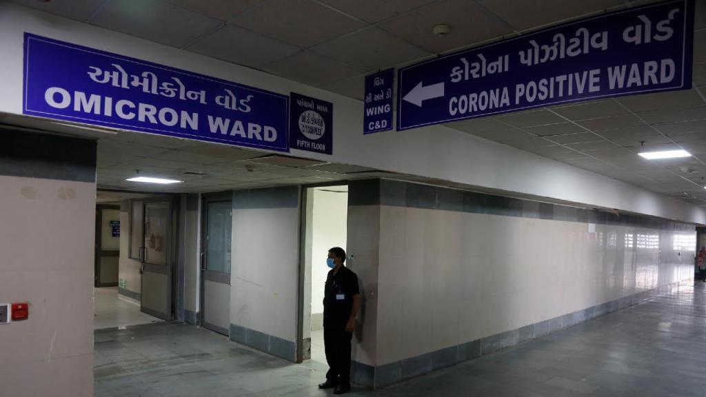 Ala de isolamento para infetados com a variante Ómicron na Índia (Ajit Solanki/AP)