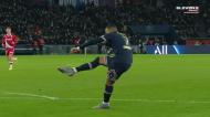 Messi assiste e Mbappé não perdoa: o 2-0 do PSG