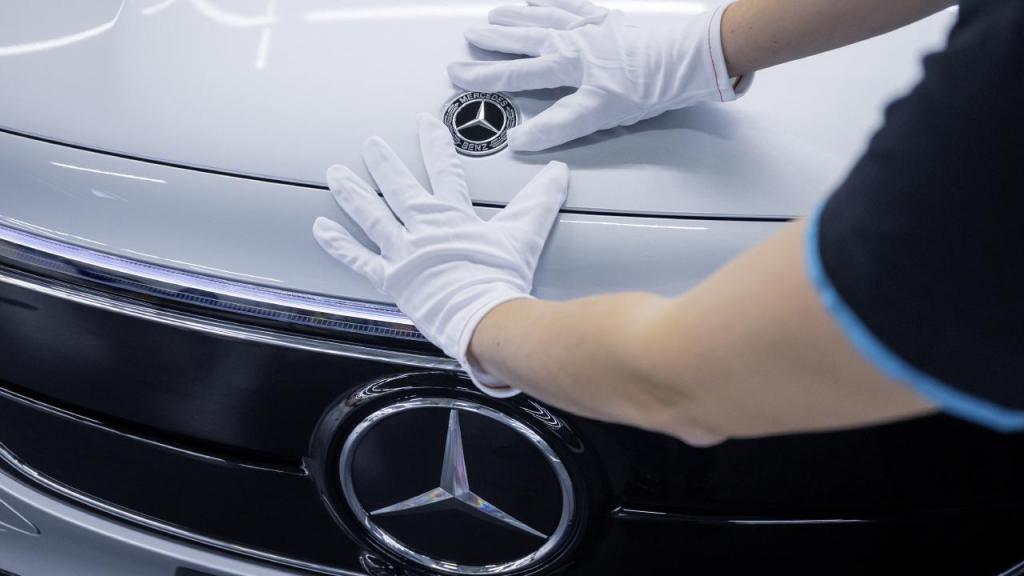 Mercedes-Benz investe na Factorial