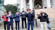 Sérvios saem à rua para apoiarem Djokovic