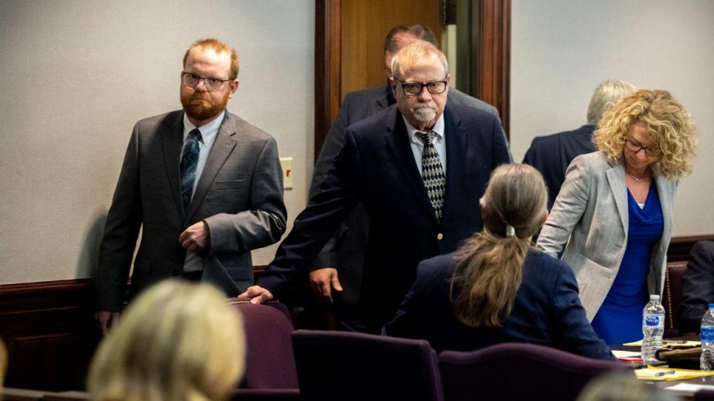 Travis McMichael, Gregory McMichael e William Bryan no julgamento da morte de Ahmaud Arbery