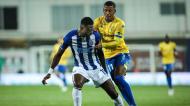 Mbemba e Arthur Gomes em duelo no Estoril-FC Porto (Rodrigo Antunes/Lusa)