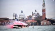 Adeptos do Veneza e do Milan (MARCO BERTORELLO/AFP via Getty Images)
