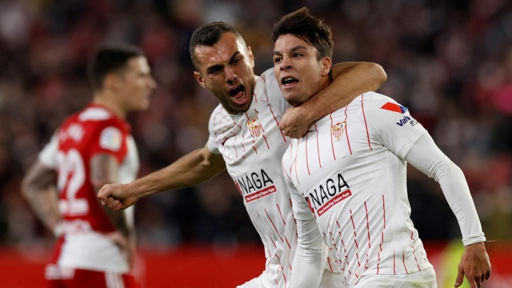 Óliver Torres celebra golo apontado no Sevilha-Celta de Vigo
