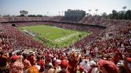 Stanford Stadium, em Stanford, Califórnia (recebeu o Super Bowl em 1985)