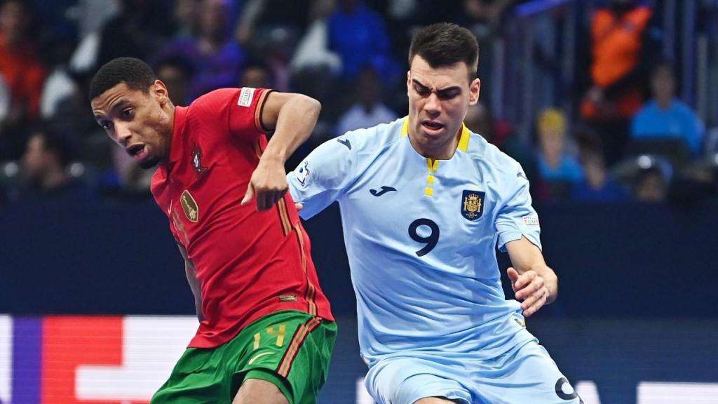 Futsal: Pauleta e Sergio Lozano no Portugal-Espanha (UEFA Futsal/Twitter)