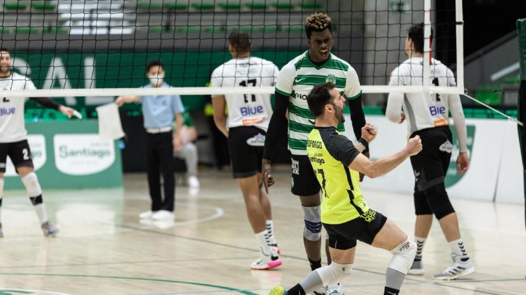 Voleibol: Sporting venceu Fonte do Bastardo (Sporting CP)
