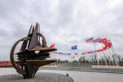 Rússia e China estão a "partilhar estratégias" para minar a NATO, avisa Estados Unidos - TVI