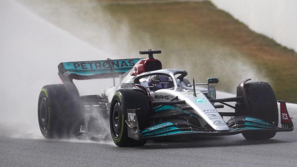 Fórmula 1: Lewis Hamilton no último dia de testes em Barcelona (Alejandro Garcia/EPA)