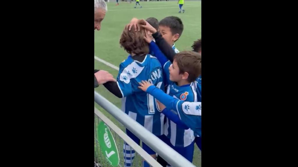 Filho de Capdevilla (ex-Benfica) marca golaço mas ouve reprimenda do avô (vídeo/instagram)