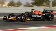 Max Verstappen foi o mais rápido no último dia de testes no Bahrein