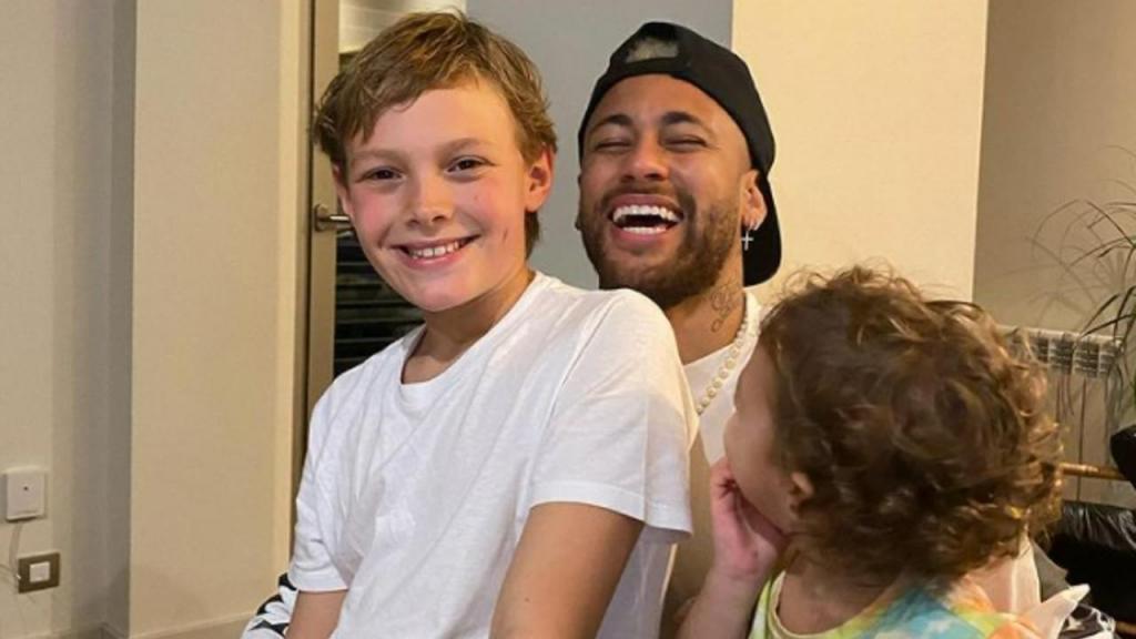 Neymar e o filho Davi (Instagram)
