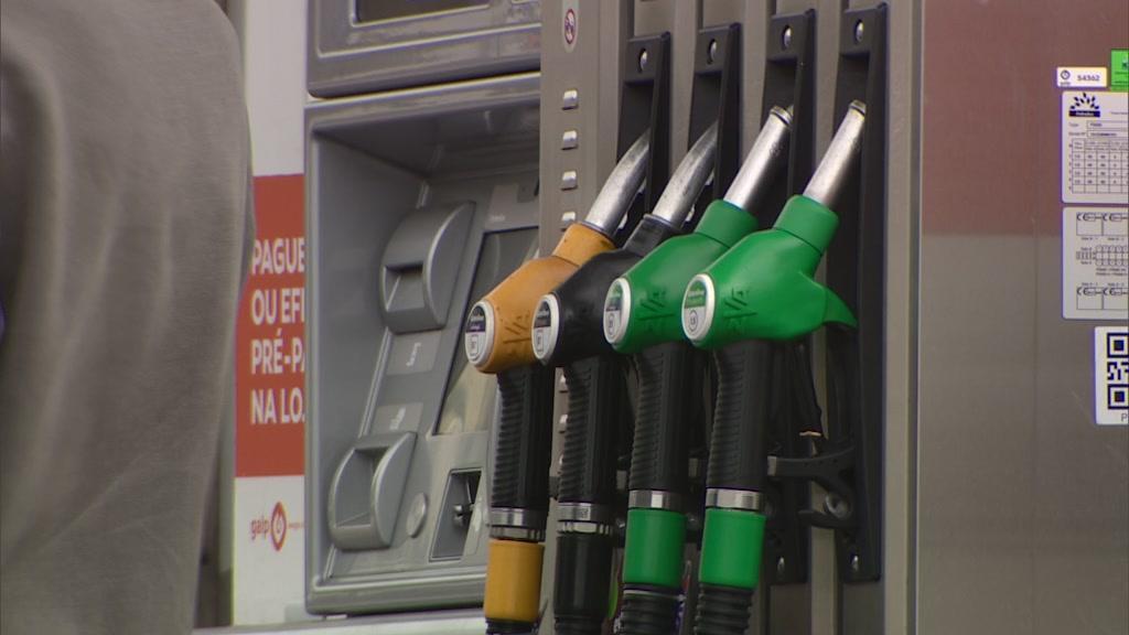 Combustíveis: preço de 50 litros de gasolina já corresponde a cerca de 8% do salário médio português