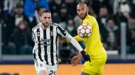 Adrien Rabiot e Étienne Capoue no Juventus-Villarreal (Antonio Calanni/AP)
