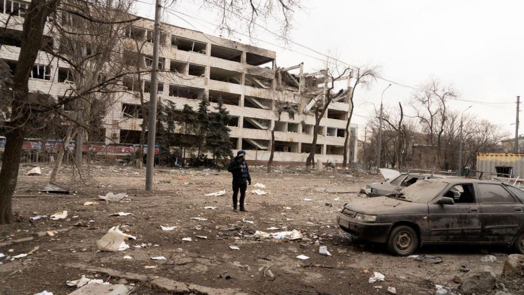 A guerra em Mariupol pelos olhos dos únicos jornalistas que ficaram na cidade (AP Photo/Mstyslav Chernov)