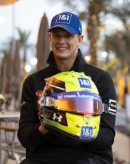 Os capacetes dos 20 pilotos para a nova temporada da Fórmula 1 (twitter)