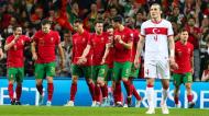 Jogadores de Portugal festejam o 2-0 ante a Turquia, apontado por Diogo Jota (José Coelho/Lusa)