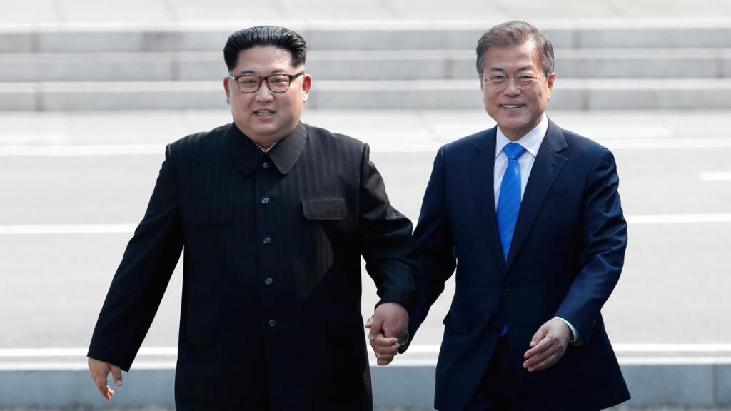 Kim Jong Un e Moon Jae-in em 2018