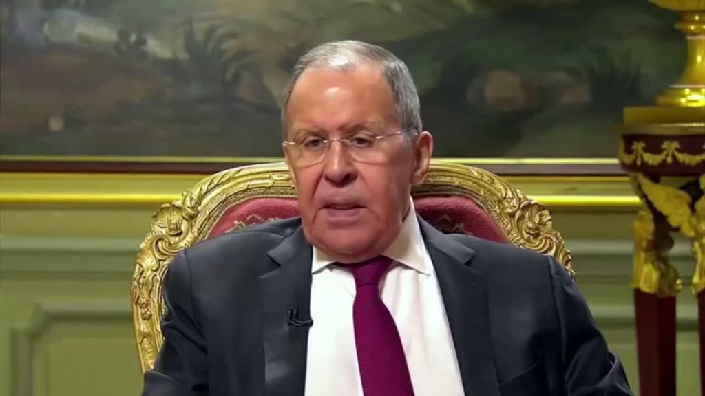 Lavrov acusa NATO de estar envolvida em guerra com a Rússia