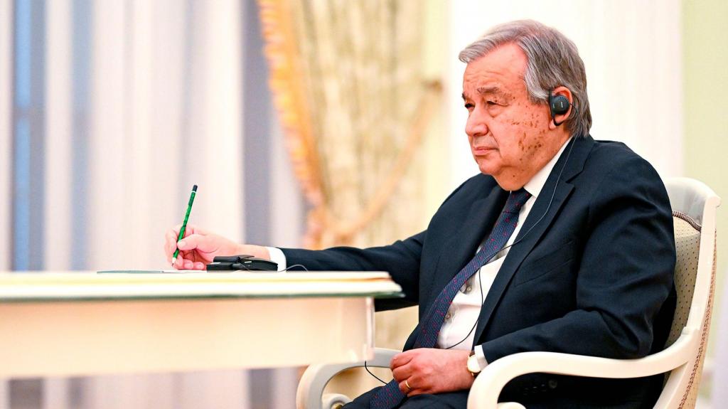 António Guterres foi a Moscovo dois meses depois de a guerra na Ucrânia ter começado. Foto: Vladimir Astapkovich/Sputnik/Kremlin Pool Photo via AP