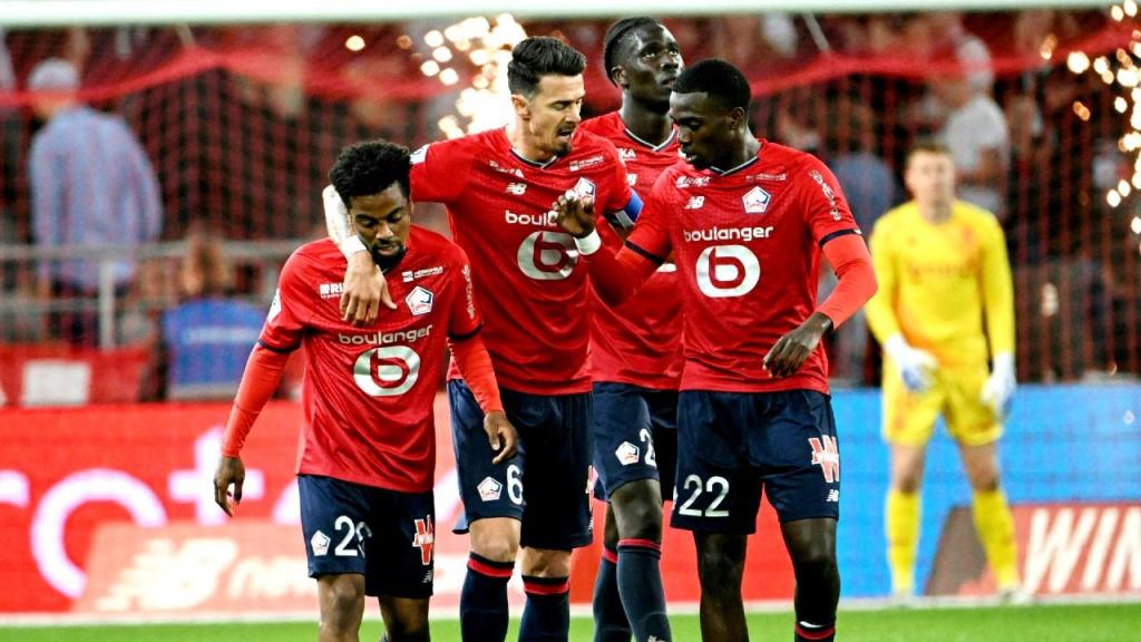 Angel Gomes, José Fonte e Timothy Weah festejam golo no Lille-Mónaco